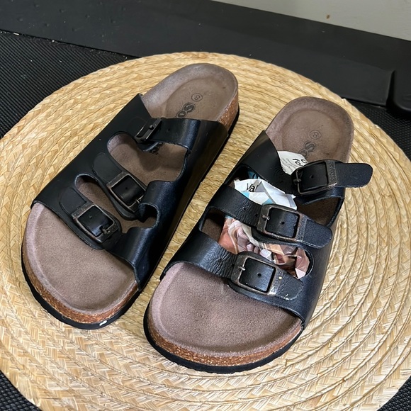 Softmoc | Shoes | Softmoc Leather Easywear Slipon Sandals Size 8 | Poshmark